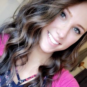 Meet your Posher, Krystal